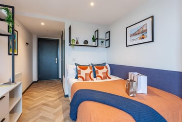 1 bed studio, Islington, Pendeford, Liverpool, L38LH - Image 1